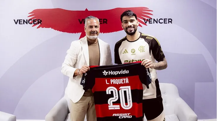 Paquetá durante chegada ao Flamengo. Foto: Adriano Fontes/Flamengo