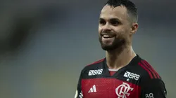 Michael é anunciado pelo Al-Ula com vídeo inusitado após rescindir contrato com o Flamengo; assista o vídeo - Jorge RodriguesAGIF