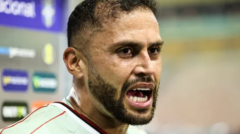 Victor Souza projetou a partida contra o Palmeiras.