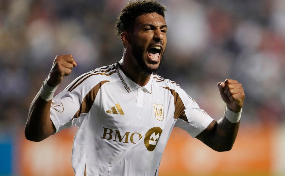 Fluminense prioriza busca por atacante, mira Denis Bouanga e esbarra em alto valor