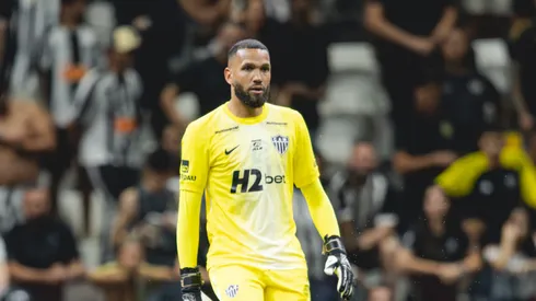 Éverson durante o clássico contra o Cruzeiro, na Arena MRV