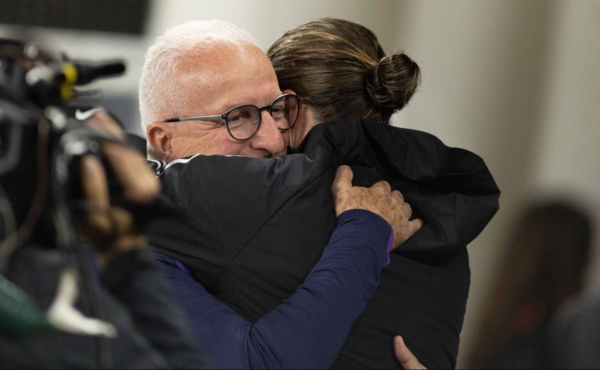 Flamengo e Corinthians provocam Palmeiras em publicação conjunta antes da decisão da Supercopa