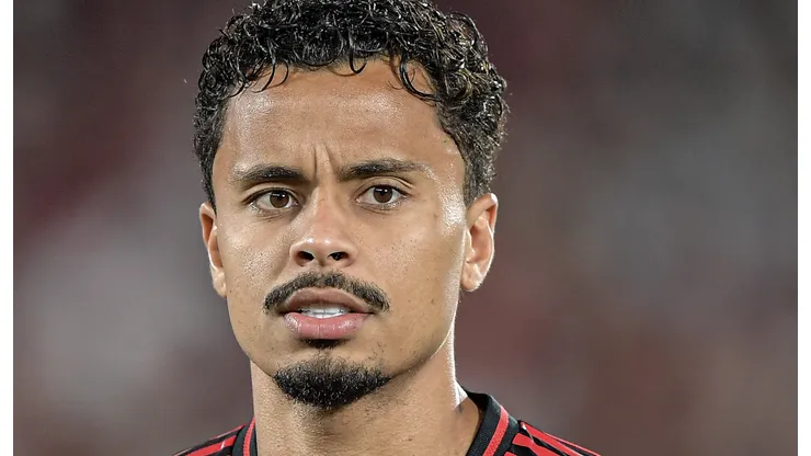 Corinthians mantém interesse em Allan, do Flamengo - Foto: Thiago Ribeiro/AGIF