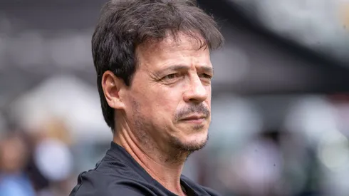 Fernando Diniz no comando técnico do Vasco – Foto: Fernando Moreno/AGIF