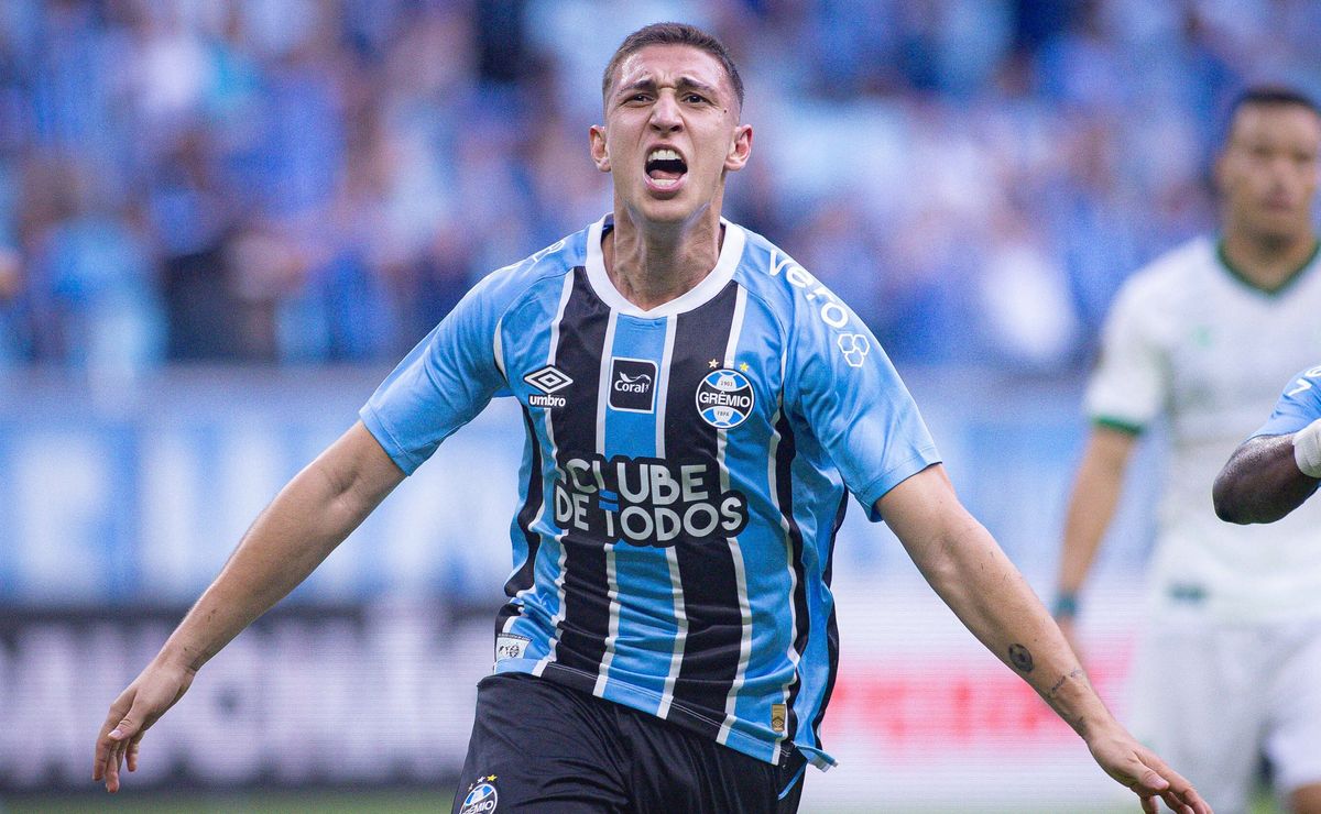 Monsalve comemora gol em seu retorno ao Grêmio, mas lamenta empate: “Deixamos escapar o resultado”