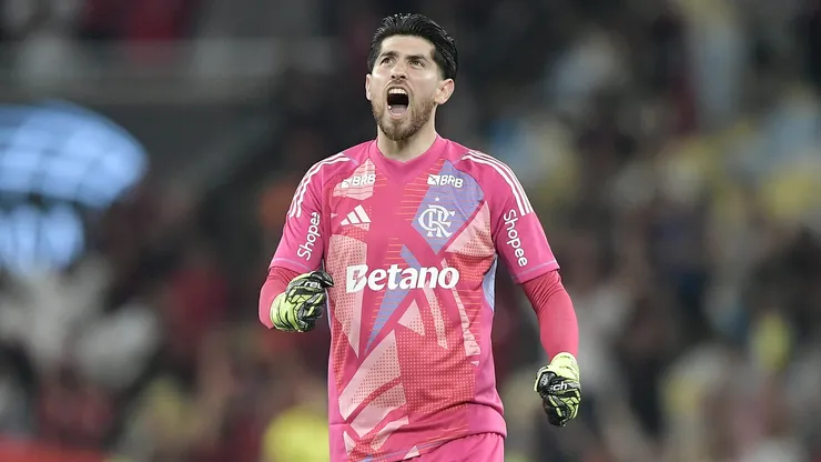 Rossi fez uma bela defesa para evitar o segundo gol do Corinthians em Brasília