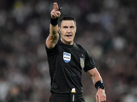 Expulsão inusitada de Carrascal marca a final Flamengo x Corinthians