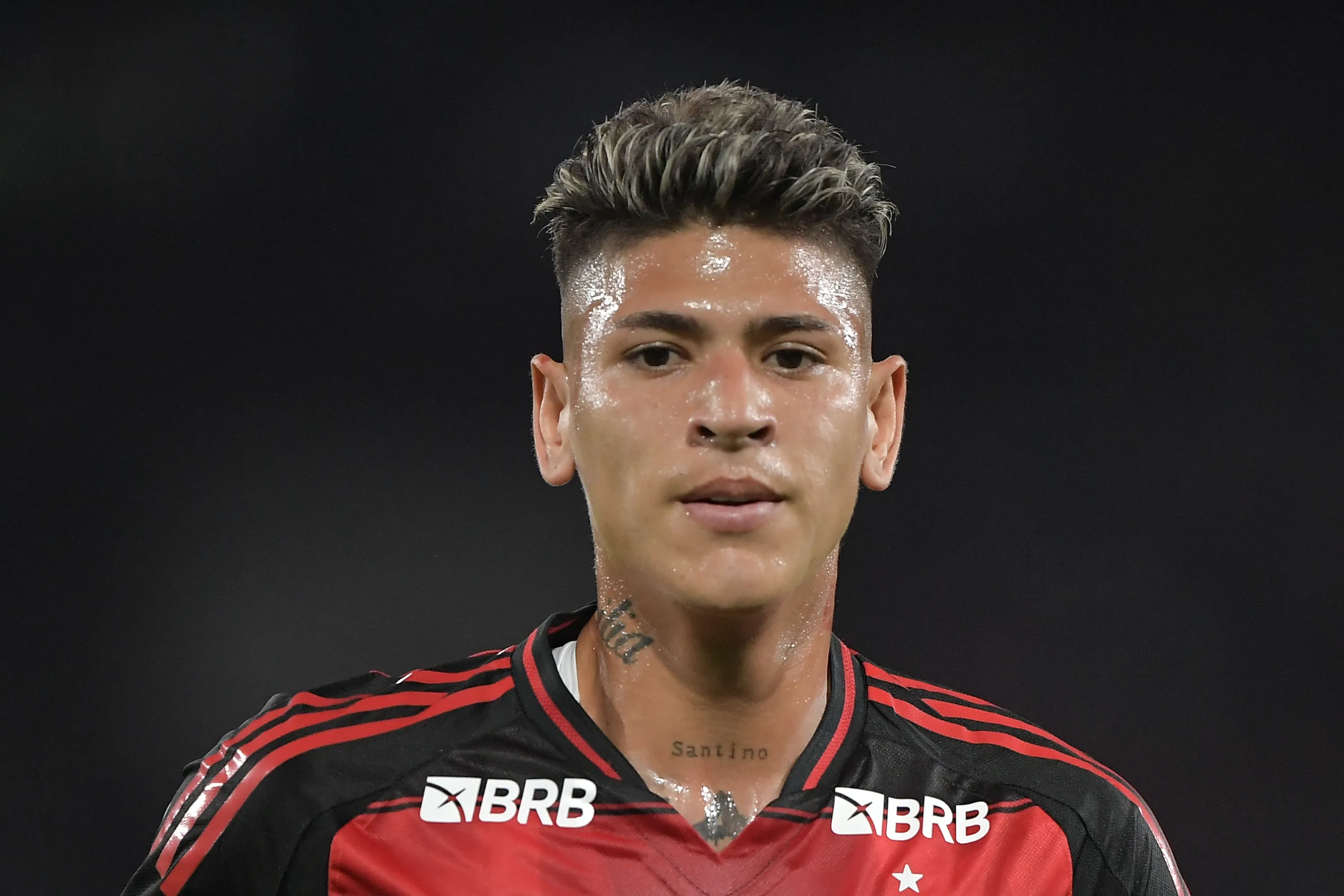 Carrascal deixou o gramado após o intervalo. Foto: Thiago Ribeiro/AGIF