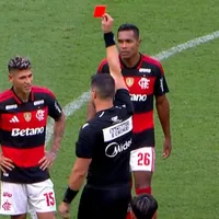 Expulsão inusitada de Carrascal em Flamengo x Corinthians foi acertada