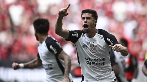 Corinthians bate o Flamengo e leva o título da Supercopa do Brasil