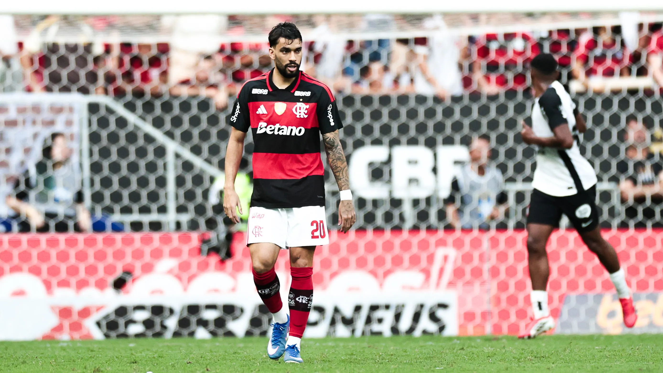 Paquetá na reestreia com o Flamengo. Fotos: Gilvan de Souza/Flamengo
