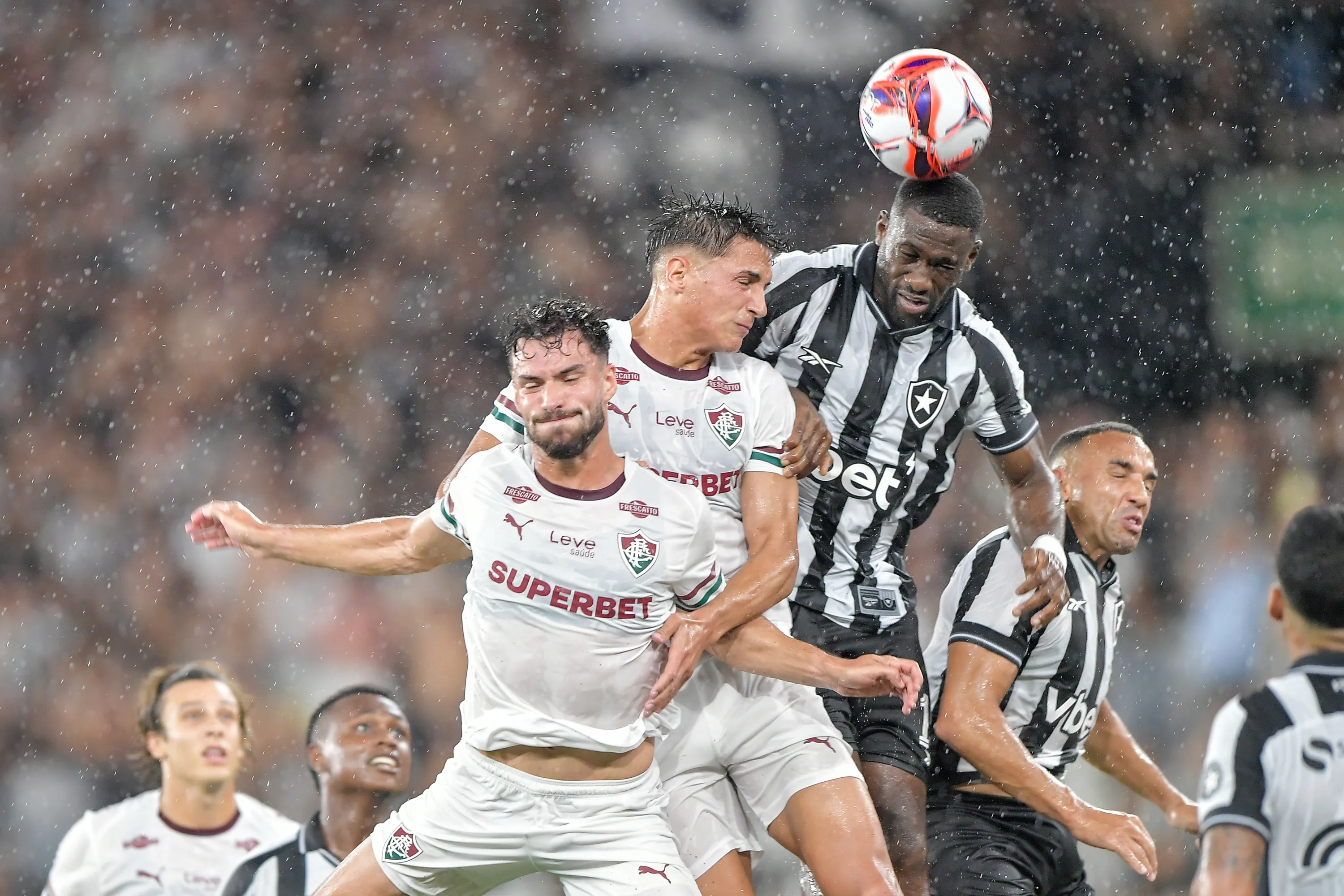 RJ – RIO DE JANEIRO – 01/02/2026 – CARIOCA 2026, BOTAFOGO X FLUMINENSE – Bastos jogador do Botafogo durante partida contra o Fluminense no estadio Engenhao pelo campeonato Carioca 2026. Foto: Thiago Ribeiro/AGIF
