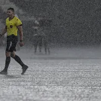 Botafogo x Fluminense é paralisado por forte chuva no Carioca