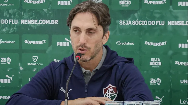 Zubeldía saiu pela tangente ao ser perguntado sobre Bouanga, mas quer um elenco diversificado - Foto: Marcelo Gonçalves/Fluminense F.C.