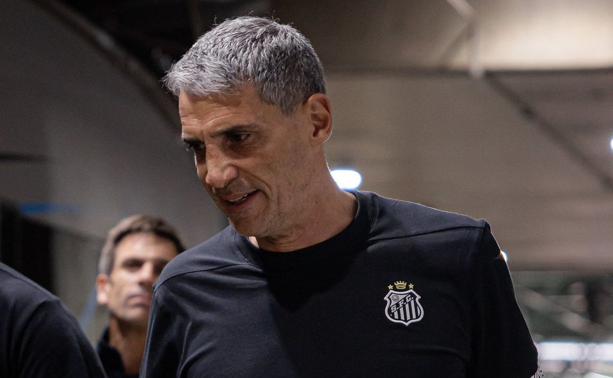 Renato Gaúcho como substituto de Vojvoda é aprovado por parte da diretoria do Santos e pressão aumenta na Vila