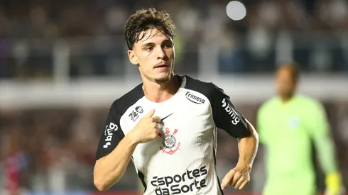 SP – SANTOS – 28/01/2026 – BRASILEIRO A 2026, CORINTHIANS X BAHIA – Breno Bidon jogador do Corinthians comemora seu gol durante partida contra o Bahia no estadio Vila Belmiro pelo campeonato Brasileiro A 2026. Foto: Mauricio De Souza/AGIF