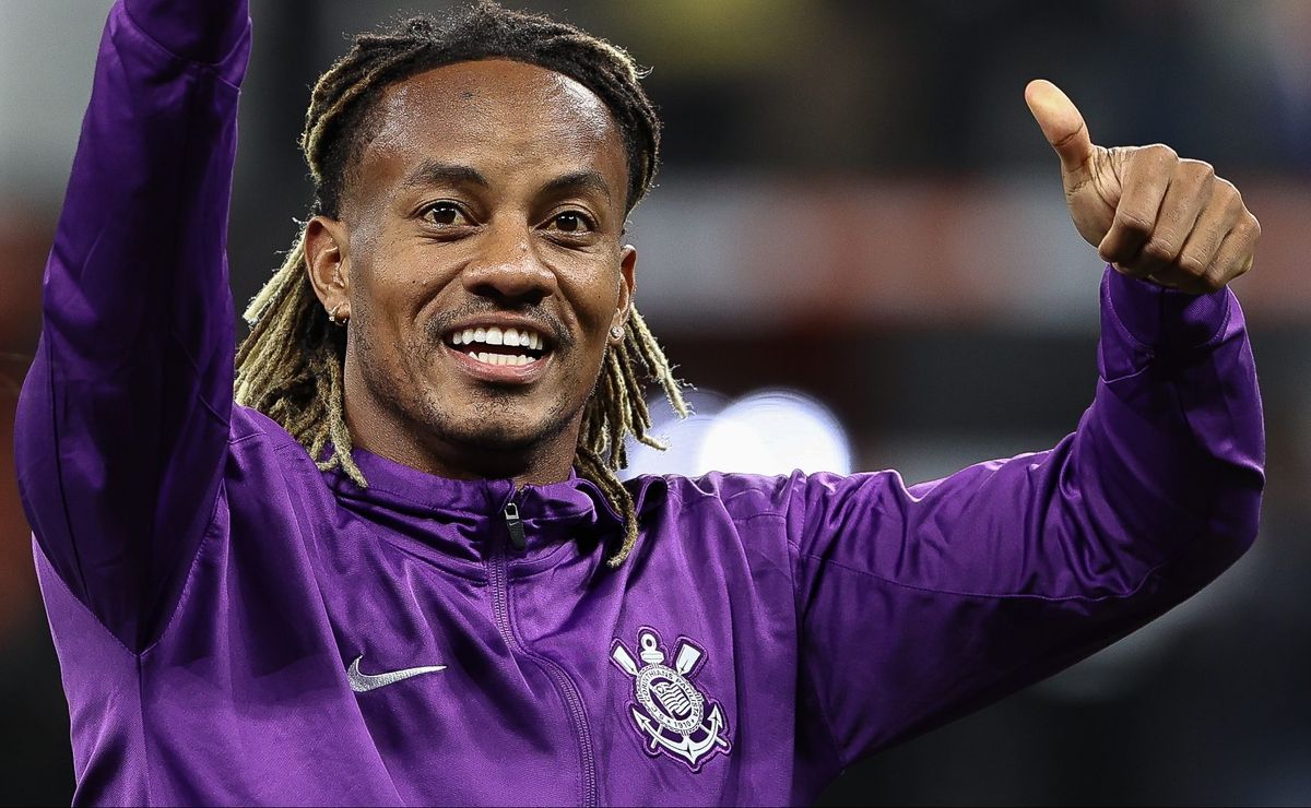 Carrillo brinca com sumiço de José Martínez no Corinthians e oferece R$ 400 por paradeiro