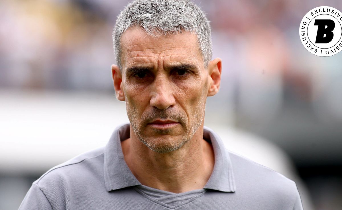 Aproveitamento de Vojvoda despenca no Santos em 2026 e aumenta a pressão sobre o treinador