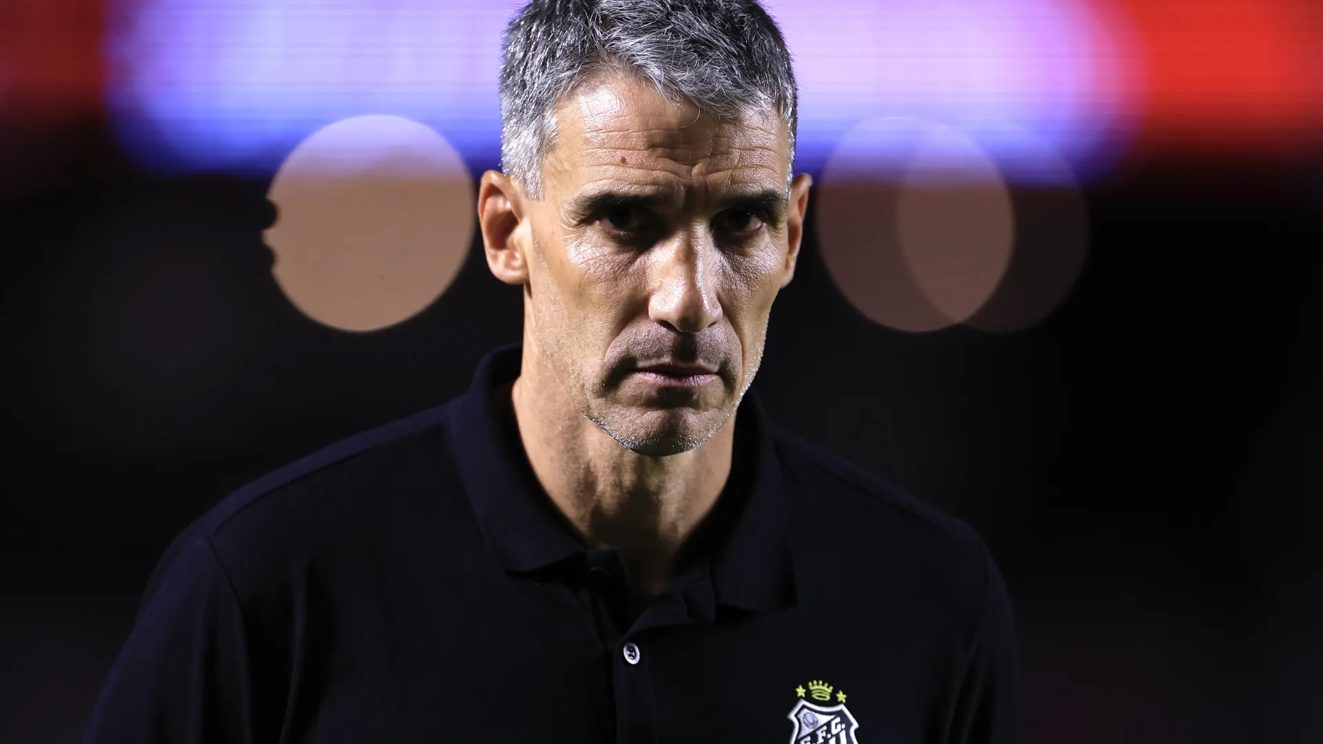 Santos não vive bom momento com Vojvoda – Foto: Marcello Zambrana/AGIF