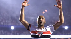 SP - SAO PAULO - 19/08/2025 - COPA LIBERTADORES 2025, SAO PAULO X ATLETICO NACIONAL - Lucas Moura jogador do Sao Paulo comemora vitoria ao final da partida contra o Atletico Nacional no estadio Morumbi pelo campeonato Copa Libertadores 2025. Foto: Marcello Zambrana/AGIF