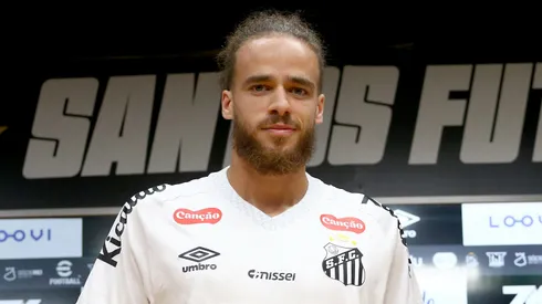 Billal Brahimi não será mais do Santos.