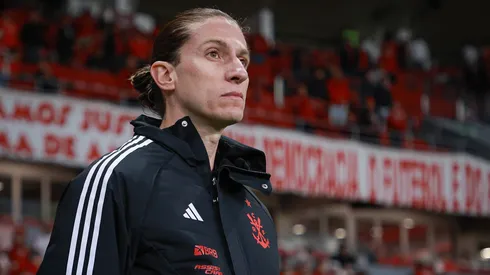 Filipe Luís, técnico do Flamengo. Foto: Maxi Franzoi/AGIF