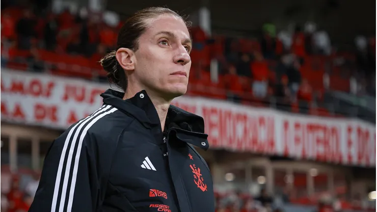 Filipe Luís, técnico do Flamengo. Foto: Maxi Franzoi/AGIF