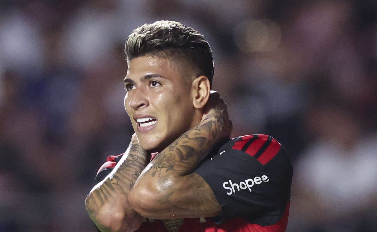 Carrascal não é perdoado após expulsão e recebe decisão com punição financeira sendo preparada no Flamengo