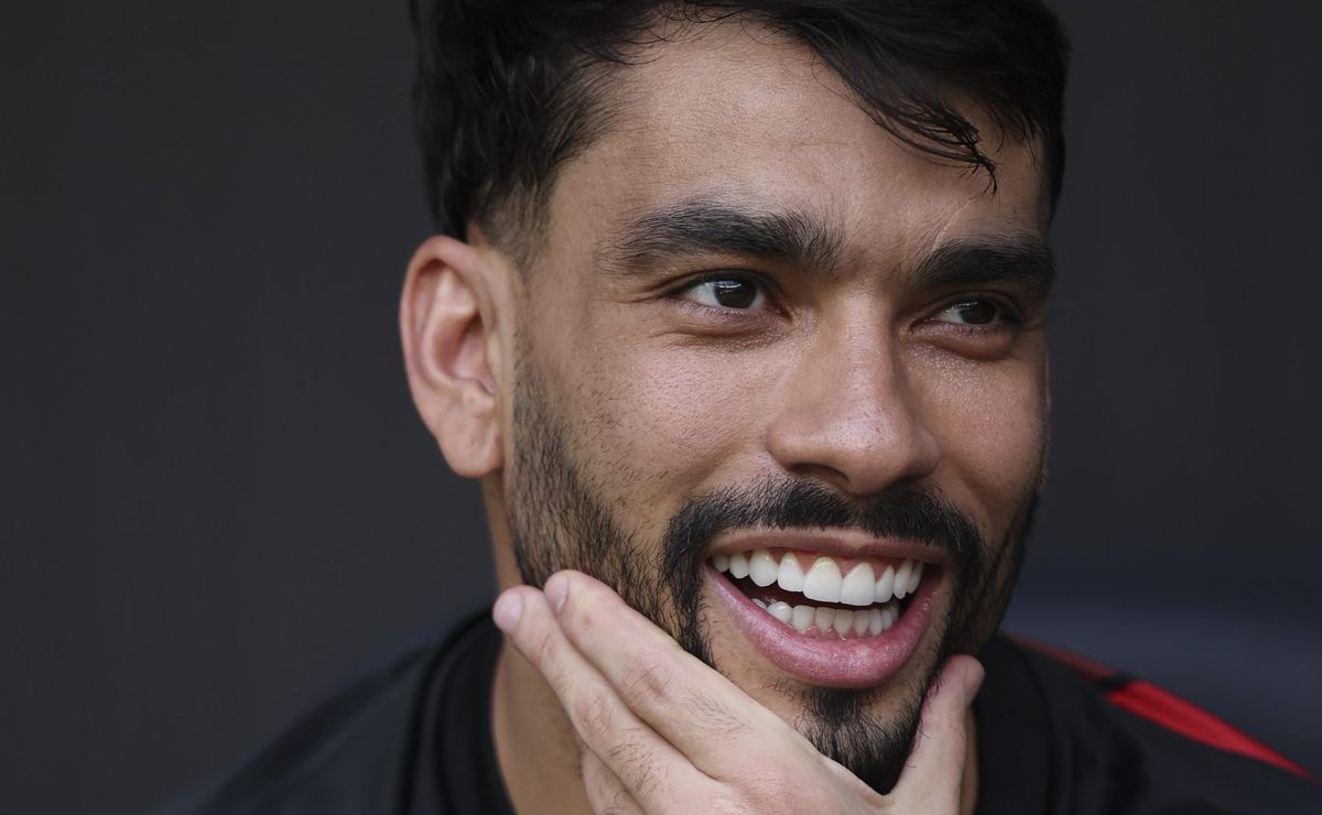 Lucas Paquetá tem reação imediata no Flamengo um dia após gol perdido e acredita em volta por cima