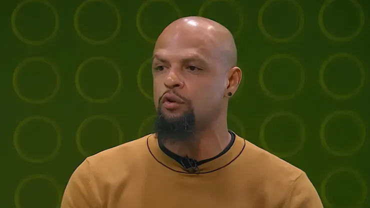 Felipe Melo foi hostilizado por torcedores do Corinthians,