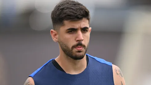 Zagueiro tem o futuro incerto – Foto: David Ramos/Getty Images.