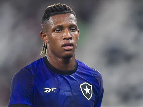 Danilo não pensa em deixar o Botafogo neste momento