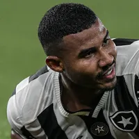 Vasco avança e pode confirmar contratação do lateral Cuiabano