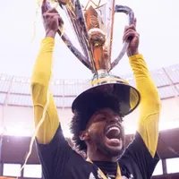 Hugo Souza ressalta o sucesso do time feminino do Corinthians