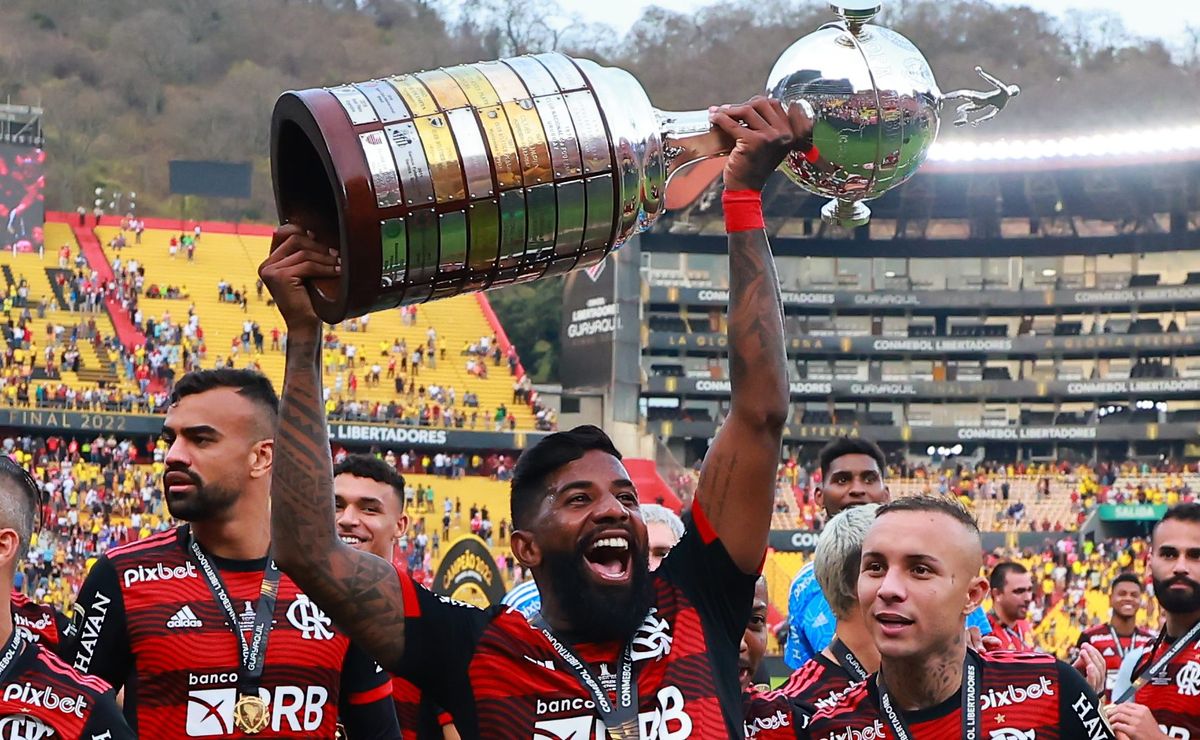 Desempenho do Flamengo após vices da Supercopa do Brasil varia entre títulos e temporada sem conquistas