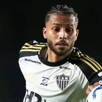 Atlético-MG quer contratar volante após lesão de Alexsander