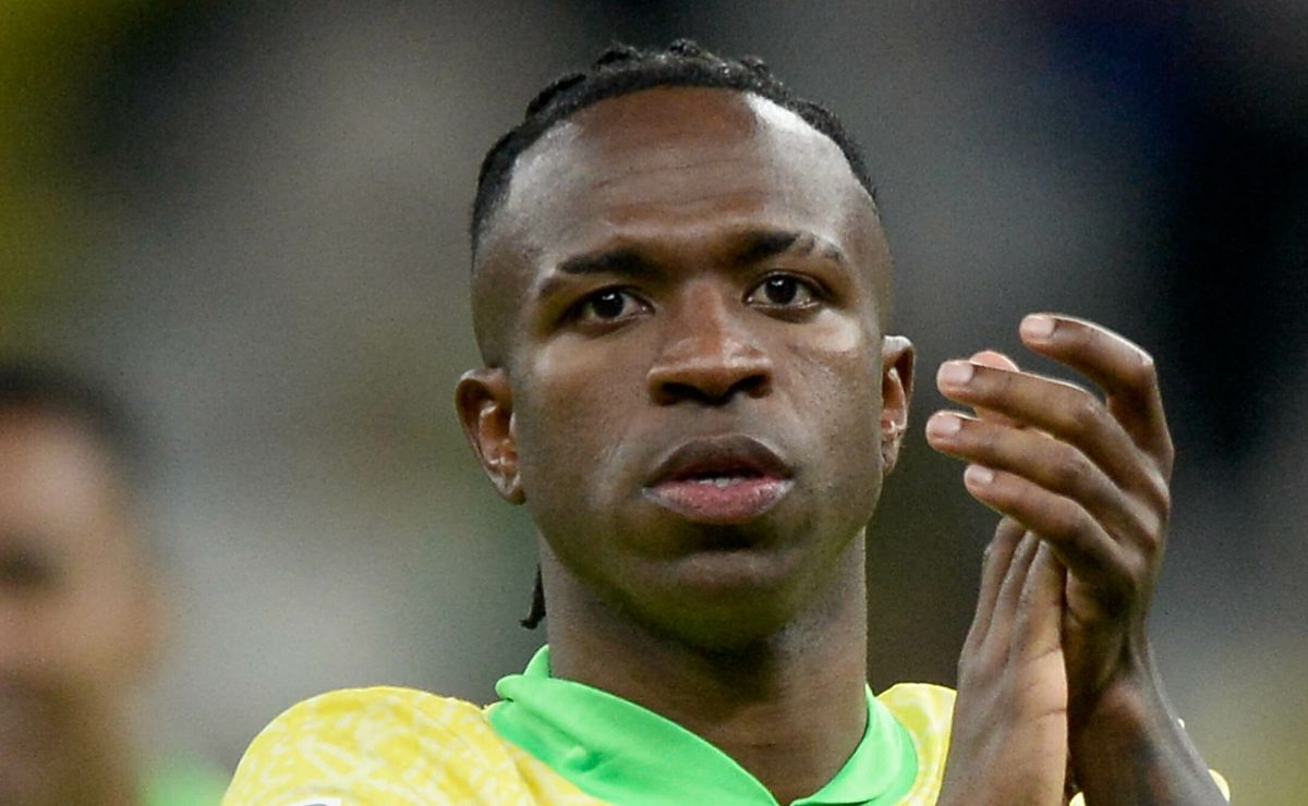 Giovanni detona Vinícius Júnior e vê a Seleção Brasileira sem jogadores decisivos: “É um atleta limitado”
