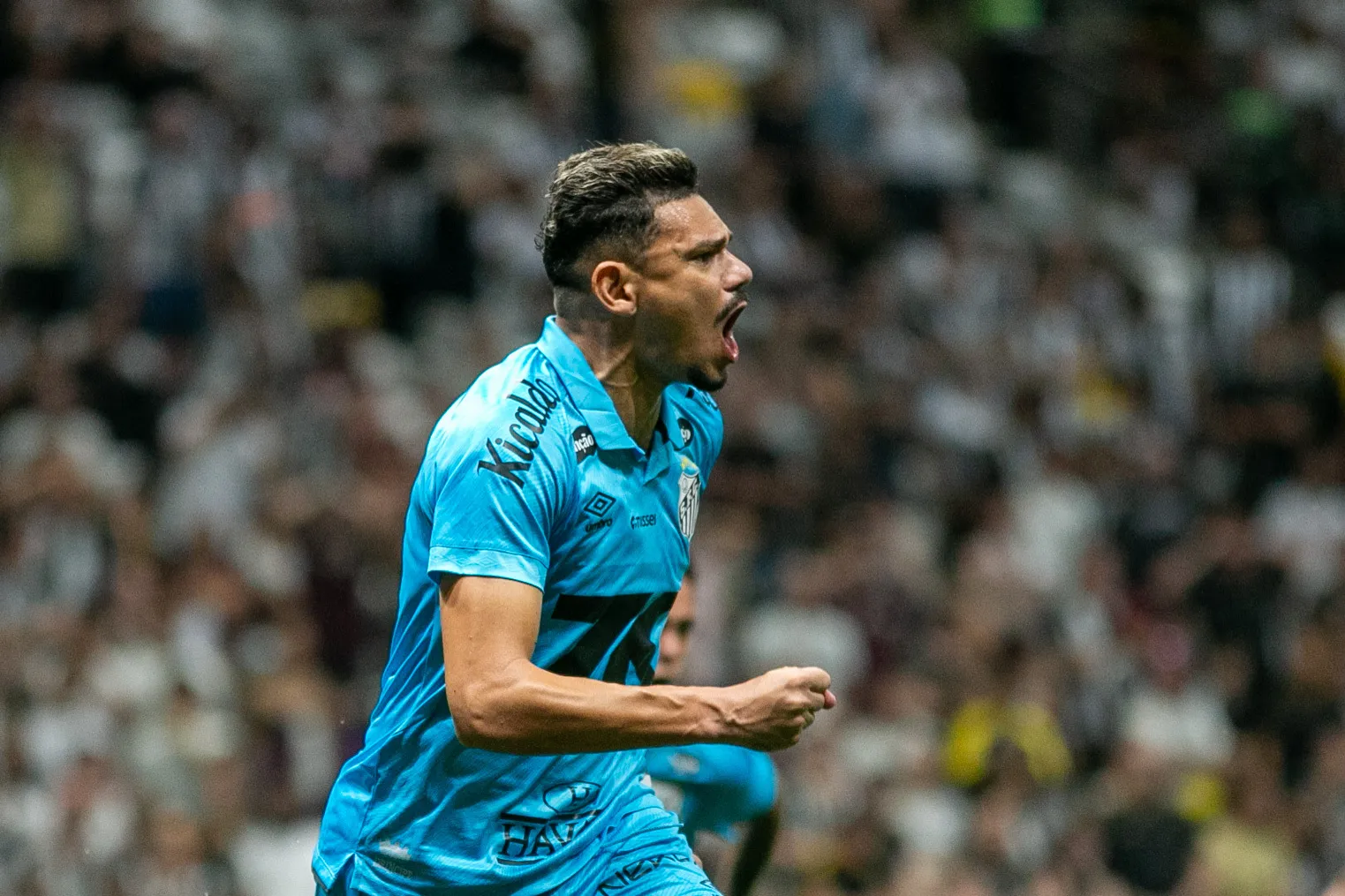 Tiquinho Soares comemora . Foto: Fernando Moreno/AGIFgol diante do Galo