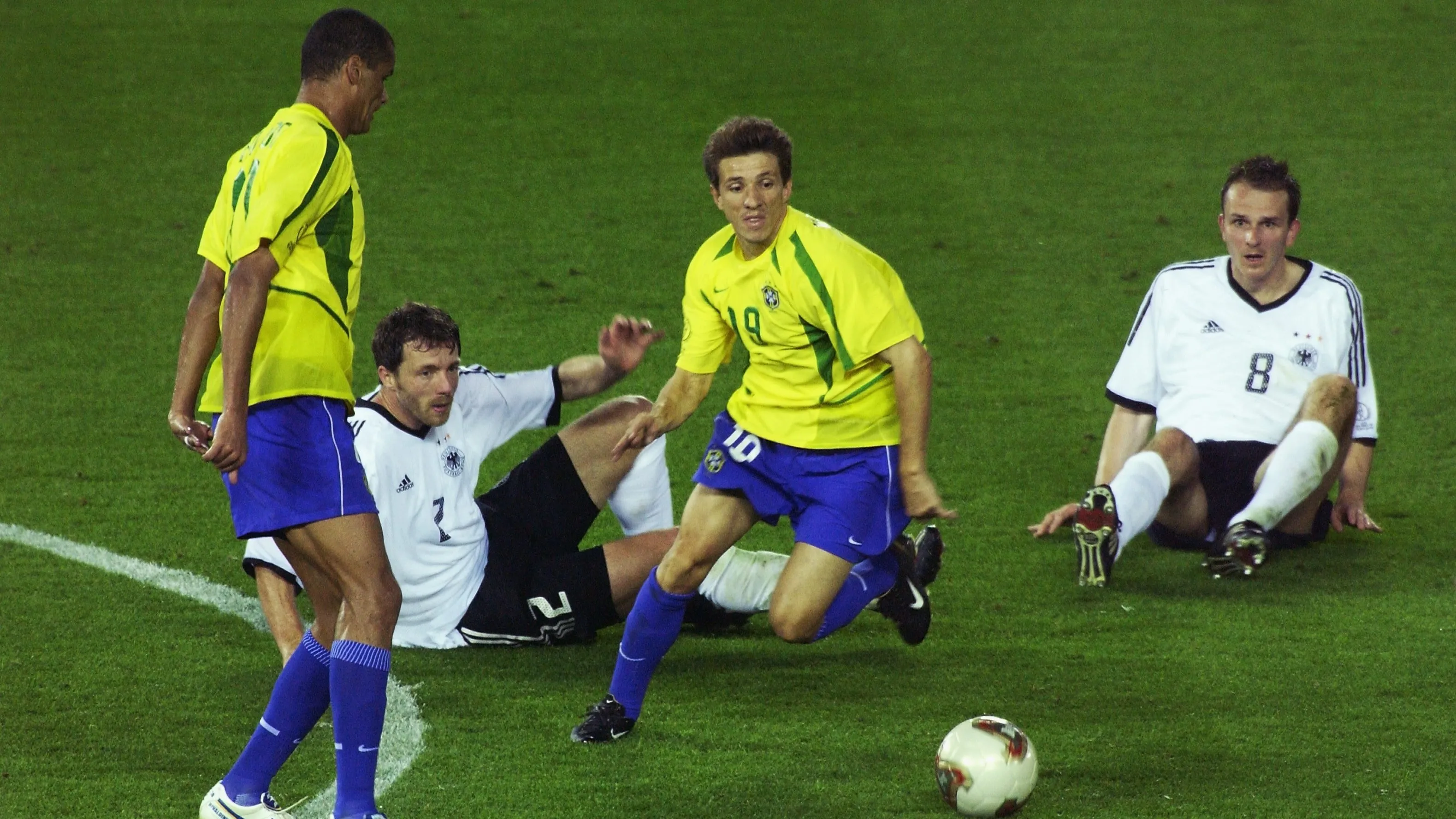 Juninho Paulista durante a final entre Brasil x Alemanha em 2002. (Photo by Stu Forster/Getty Images)