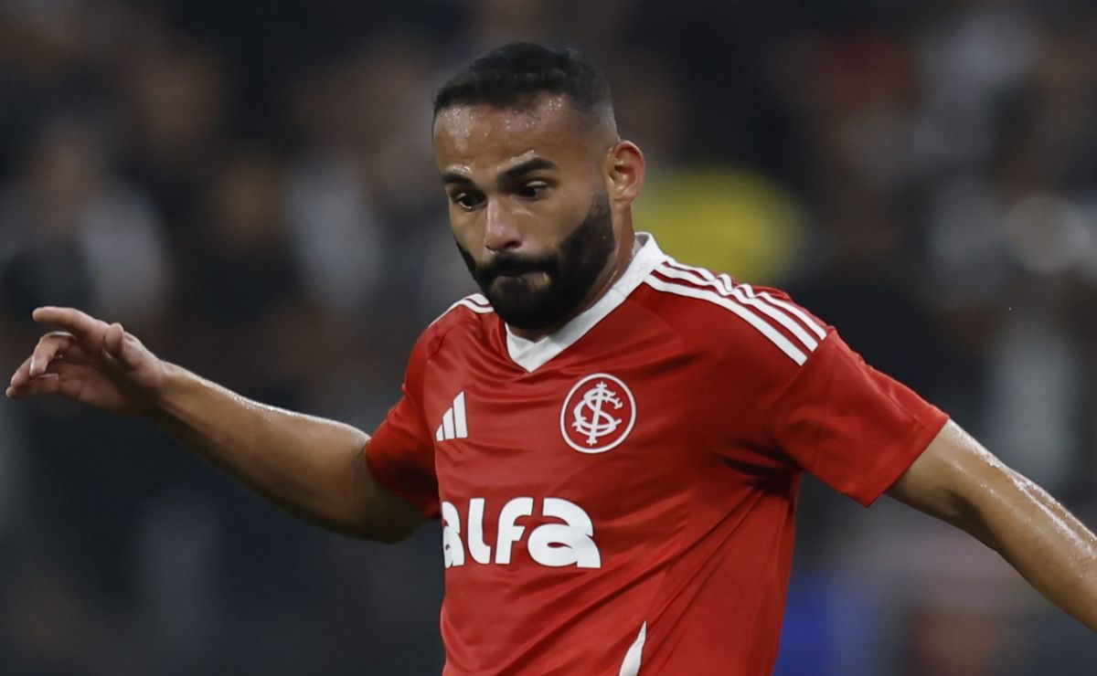 Thiago Maia nega saída para o Santos e desabafa sobre rumores envolvendo o Inter
