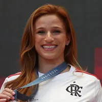 Flamengo renova contrato da ginasta Jade Barbosa