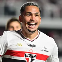 Neto defende Luciano e compara com Lucas Paquetá: "Joga mais"