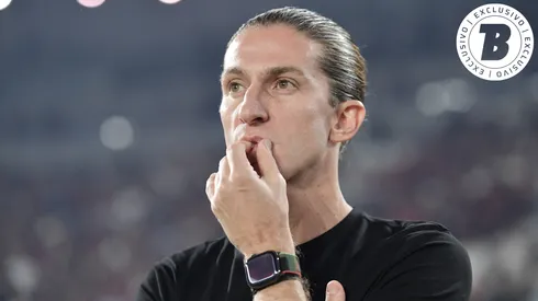 Filipe Luís não vê problema com a defesa em início de 2026. Foto: Thiago Ribeiro/AGIF