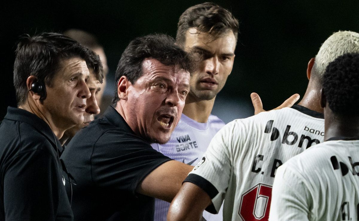 Diniz desabafa sobre vaias da torcida após Vasco empatar com Madureira: “está no direito”