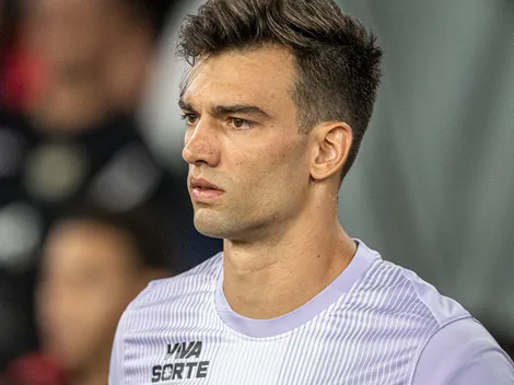 Léo Jardim critica atuação interna e expõe cobrança ao elenco