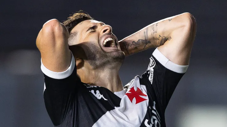Ao todo, Benjamín Garré disputou 22 partidas com a camisa cruz-maltina, não marcou gols e deu apenas uma assistência