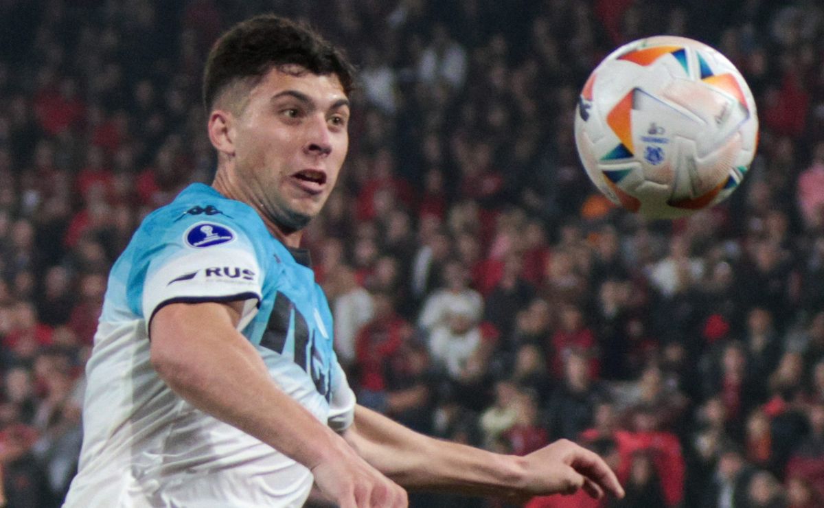 Após Nardoni, Grêmio vai negociar com lateral-direito que atua no Brasil, visando reforço de adaptação imediata