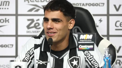 Lucas Villalba foi apresentado em janeiro. Foto: Vítor Silva/Botafogo