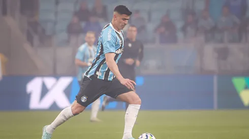 RS – PORTO ALEGRE – 10/08/2025 – BRASILEIRO A 2025, GREMIO X SPORT – Fabian Balbuena jogador do Gremio durante partida contra o Sport no estadio Arena do Gremio pelo campeonato Brasileiro A 2025. Foto: Maxi Franzoi/AGIF