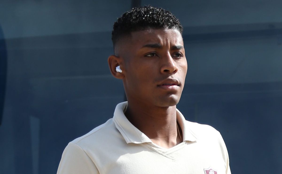 Santos contata Hércules e Fluminense recusa venda do volante de imediato; Bahia não libera Erick